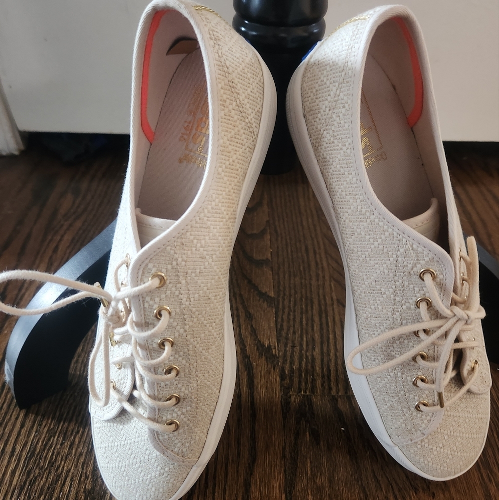NWOT Keds Off White Lace - Picture 2 of 3